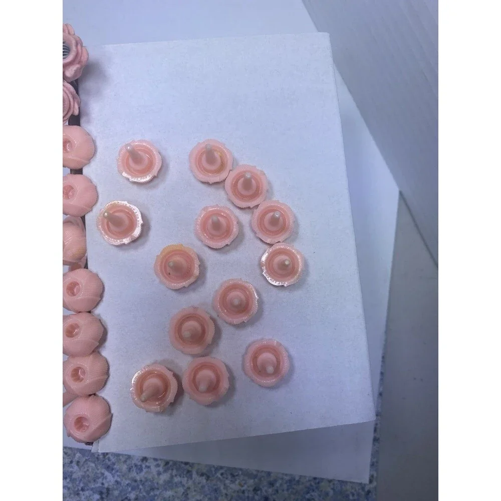 32 Vintage Birthday Cake Plastic Flower roses Holders + 26 candles in box